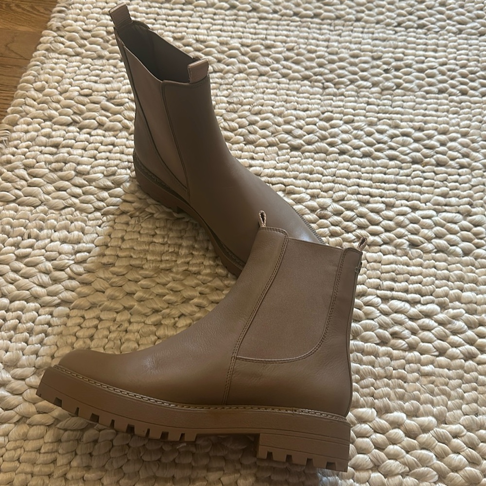 NWOB Sam Edelman Laguna Boot